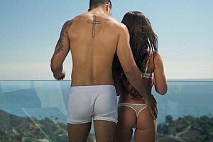 ass美女裸体洗澡pics