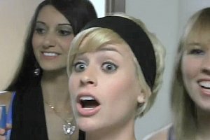 free性缅甸娇小videos